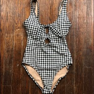 One piece swimming suit